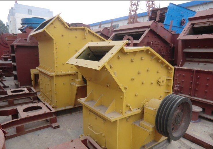 徐峥凭借《我不是药神》《泰囧》等作品在黑色幽默与现实题材的融合上积累了深厚经验