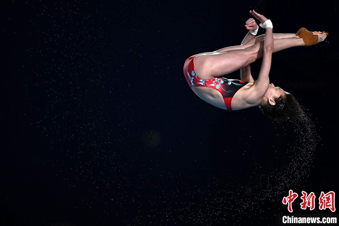 全红婵首夺世锦赛女子十米台冠军，陈芋汐摘银