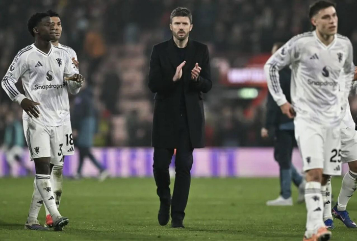 曼联客场战平伯恩茅斯 卡里克战术调整显成效