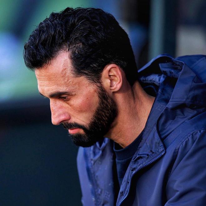 皇马惨败马略卡积分差距扩大 阿韦洛亚留任悬念