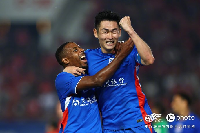 特谢拉三度建功申花客场零封河南